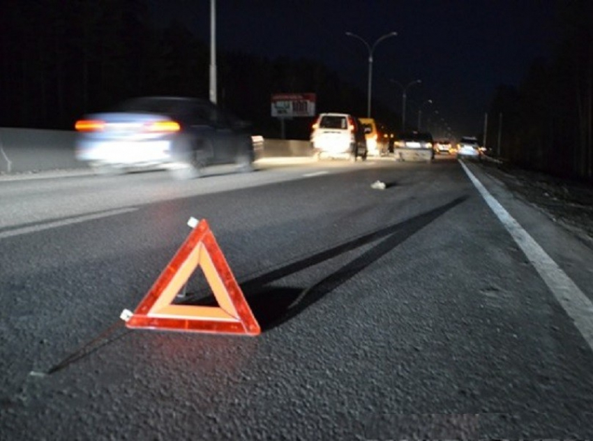 На пешеходном переходе в Воронеже автоледи сбила школьника