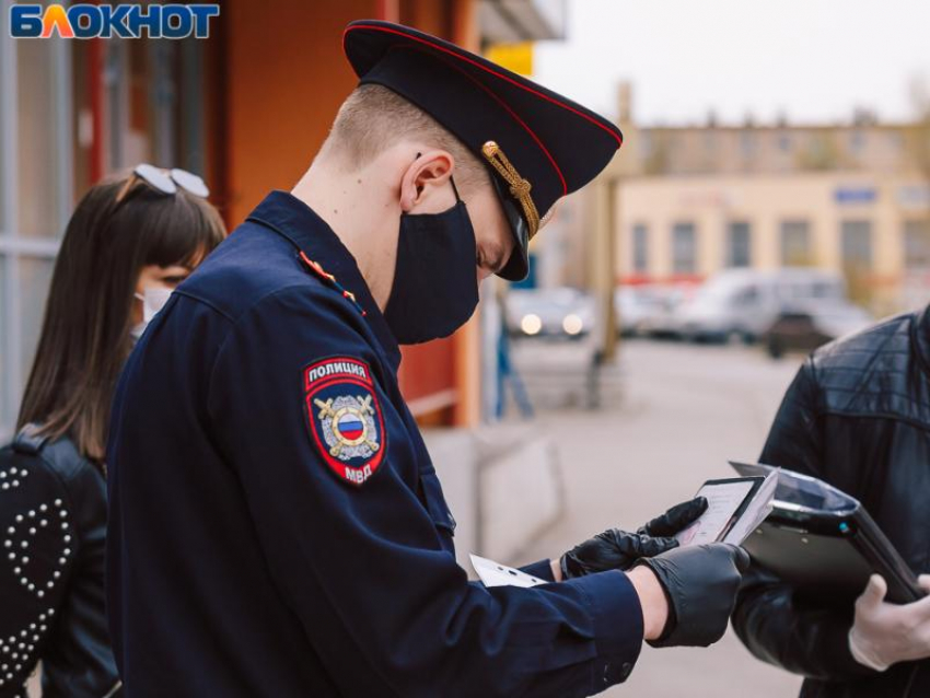 Безмасочников массово оштрафовали в Воронежской области 