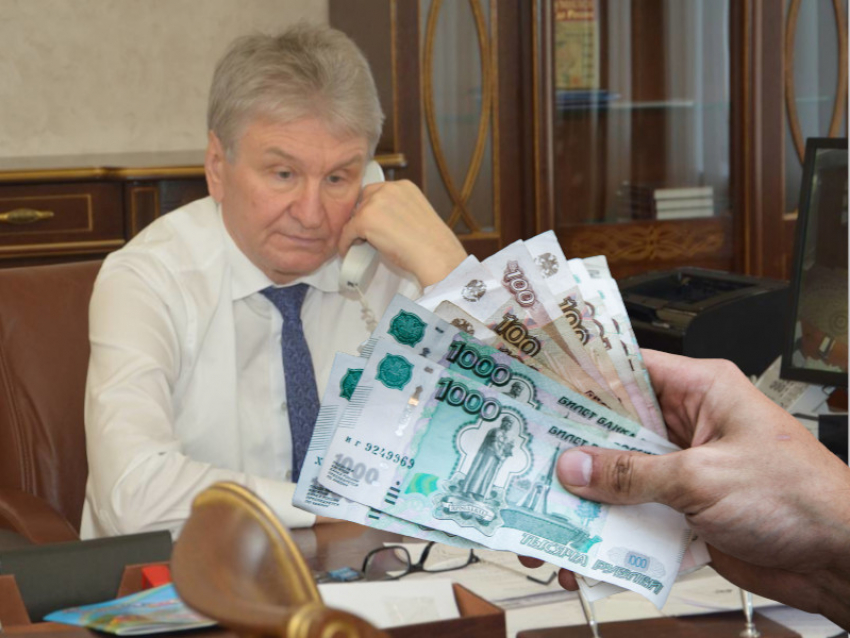 Еще дороже станет для налогоплательщиков содержание спикера Воргордумы Владимира Ходырева
