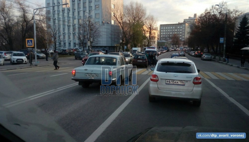 Опубликованы фотографии сбитой в центре Воронежа девушки