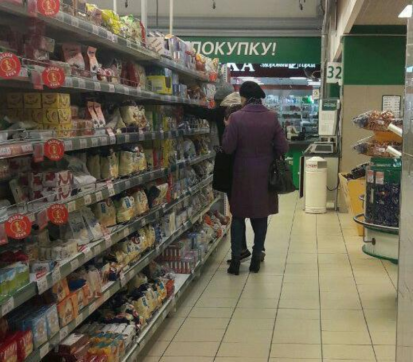 Житель Воронежа украл из магазина бутылку дорогого оливкового масла