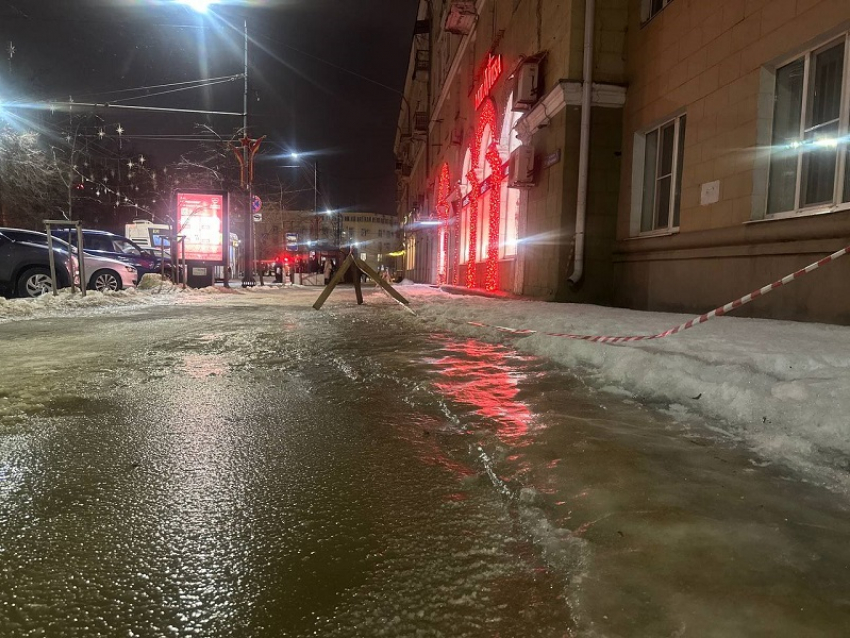 Гусев: «Качество уборки от снега и наледи дворов и тротуаров оставляет желать лучшего в Воронеже»