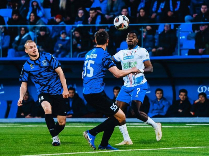 Складывалось всё хуже некуда: «Факел» вырвал ничью в матче с «Шинником» в Воронеже