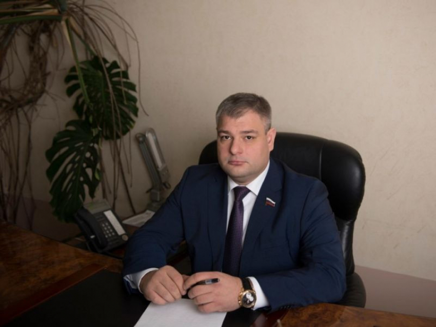 Под угрозу банкротства попал экс-депутат Воронежской облдумы Артур Баринов