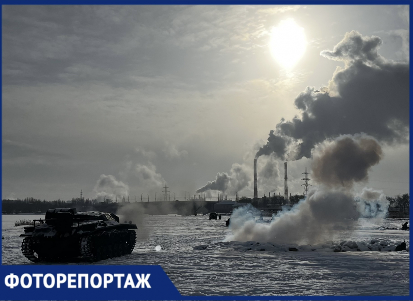 Грохот орудий на Петровской набережной: в Воронеже масштабной реконструкцией отметили 83-ю годовщину освобождения города