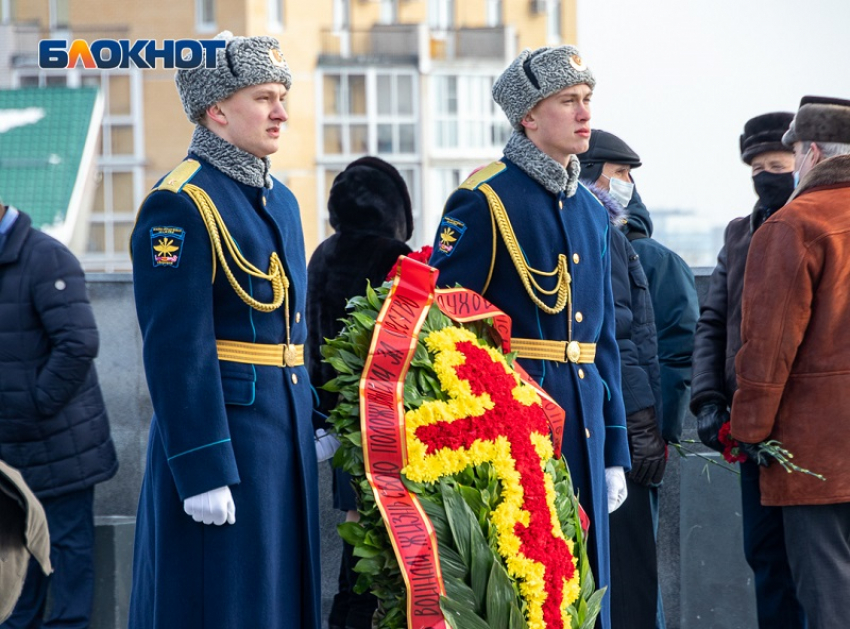 Дорогу перекроют у ж/д-вокзала из-за возложения цветов в Воронеже