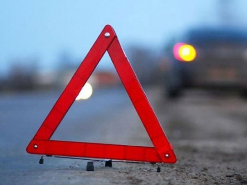 Москвичка погибла в ДТП с грузовиком на воронежской трассе