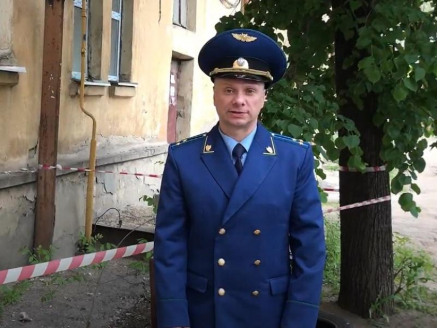 Прокуратура проверит управляющую компанию после обрушения балкона с жительницей Воронежа