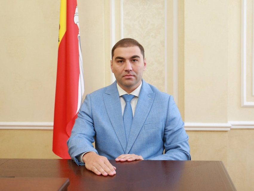  Задержан глава управления имущественных и земельных отношений мэрии Воронежа Руслан Карасалихов