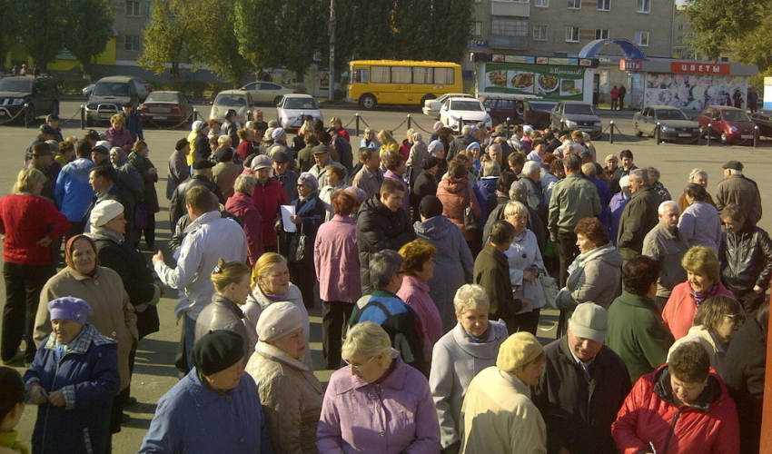 Коммунальный передел в Семилуках вылился в стихийный митинг: «Нам угрожают и отключают отопление!» (ВИДЕО)