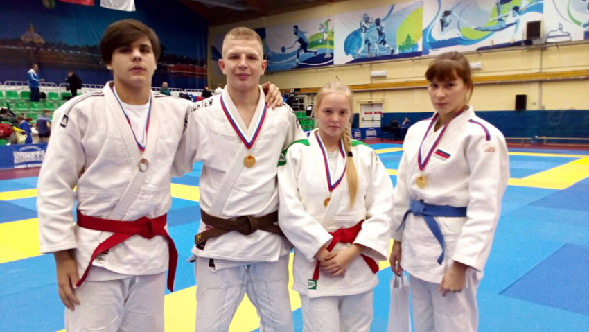 Воронежцы взяли три «золота» и одно «серебро» на международном турнире по джиу-джитсу