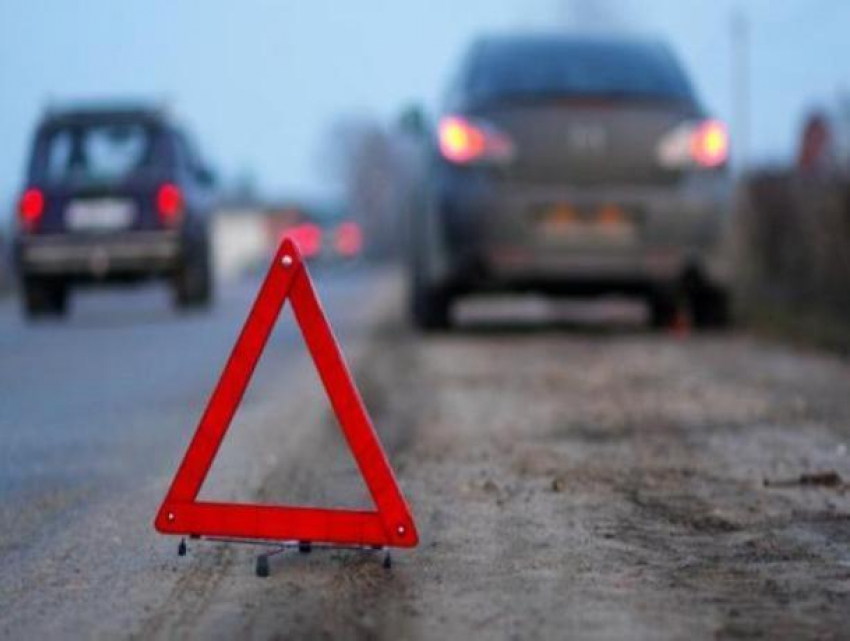 В Воронеже сняли на видео последствия аварии с шестью машинами
