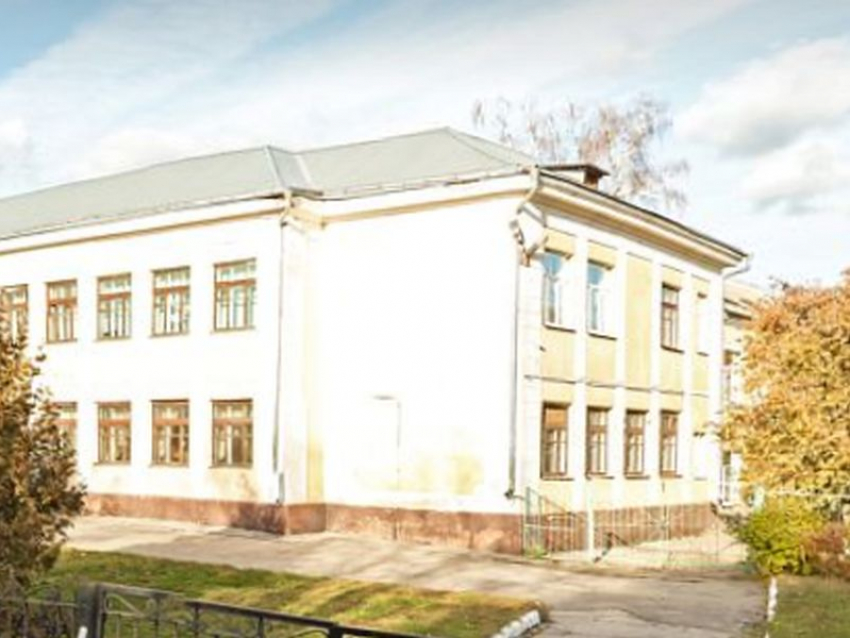 Почти за 40 млн рублей отремонтируют историческое здание школы на улице Ломоносова в Воронеже