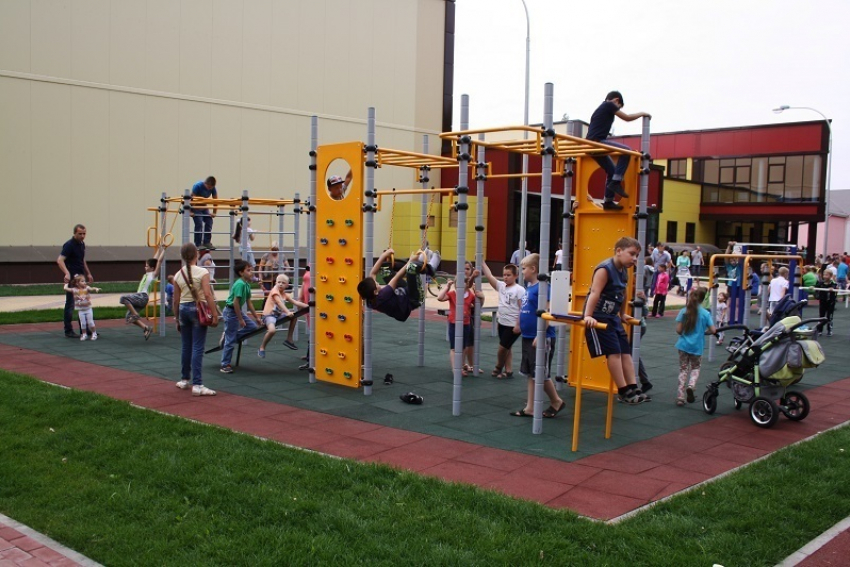 Воронежского сенатора благодарят за поддержку массового спорта