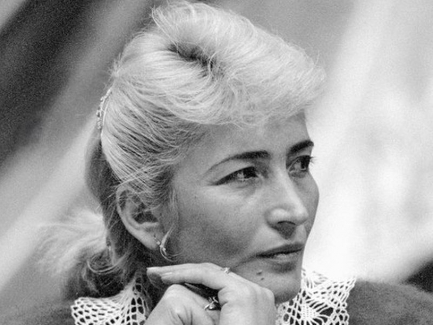 Знаменитая борец за восстановление СССР клеймила Америку за Ирак на митинге в Воронеже