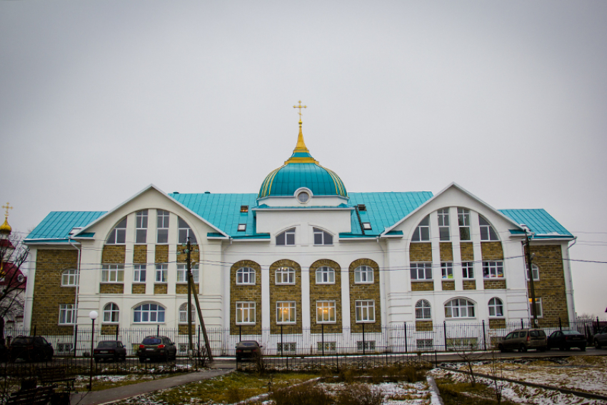 В Воронежской области митрополит Сергий освятил приют в селе Отрадное