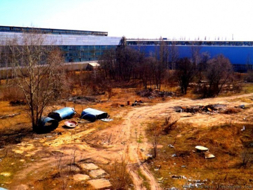 На Yotube появилось видео, в котором бывший губернатор Владимир Кулаков обвиняется в рейдерском захвате аллюминиевого завода