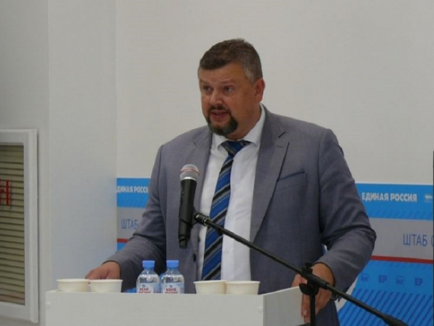 Мошенники создали аккаунты воронежского министра в соцсетях