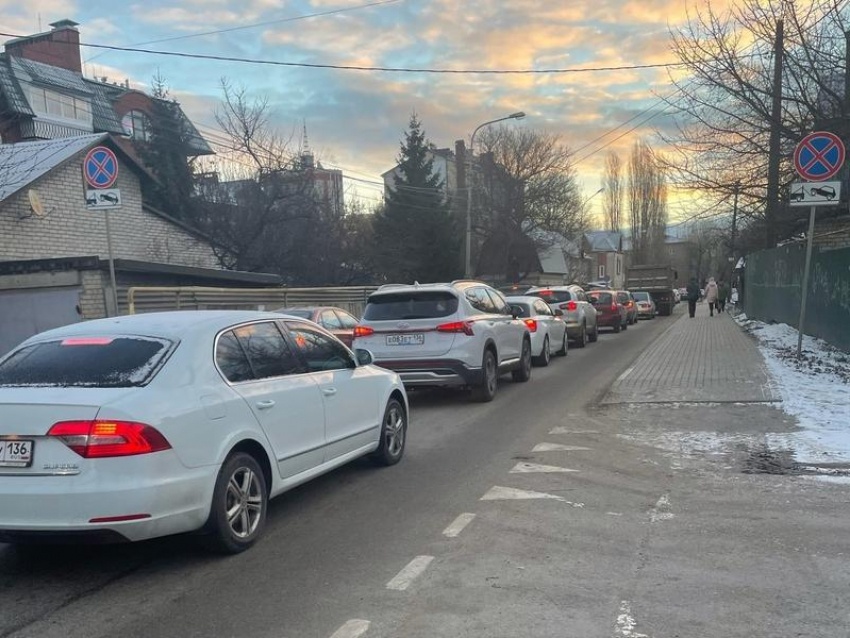 Семибалльные пробки образовались в полуснежном Воронеже