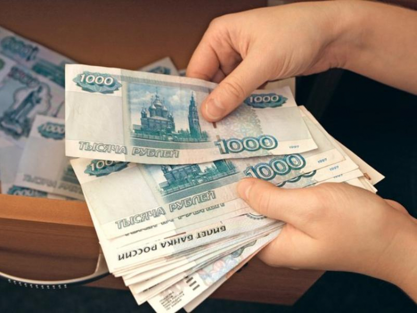 Жители Воронежа признались в получении серой зарплаты
