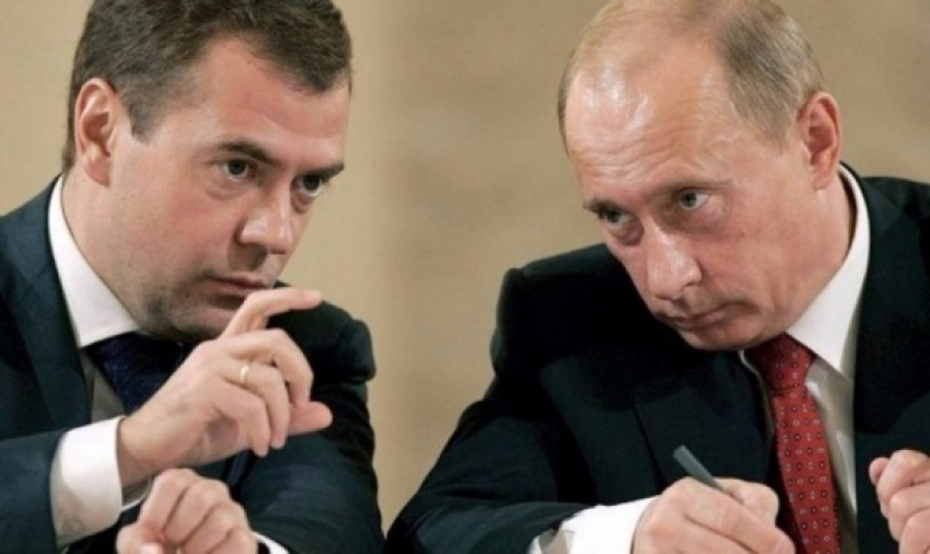 Дмитрий Медведев и повысил, и понизил Алексея Гордеева