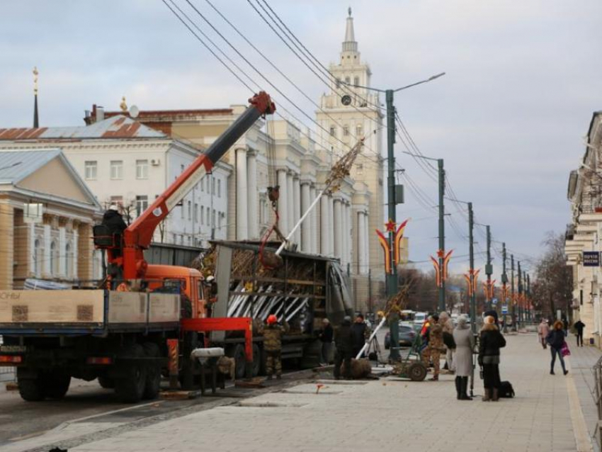 В Воронеже на облысевшем проспекте Революции появятся первые деревья