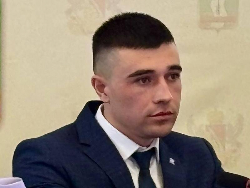 Молодой чиновник стал новым мэром воронежских Семилук