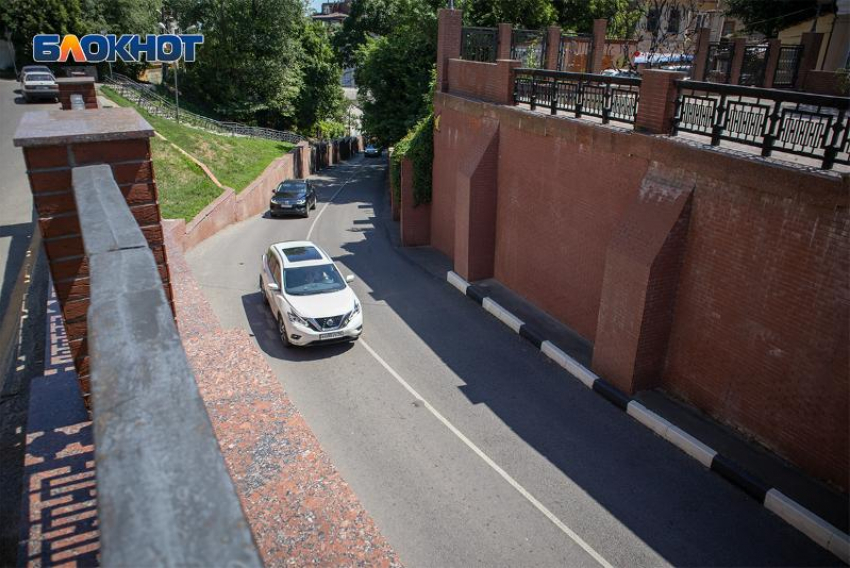 Стало известно, когда откроют движение под Каменным мостом в Воронеже 