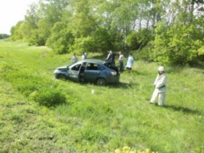 В сильной аварии под Воронежем разбилась семья с грудным ребёнком