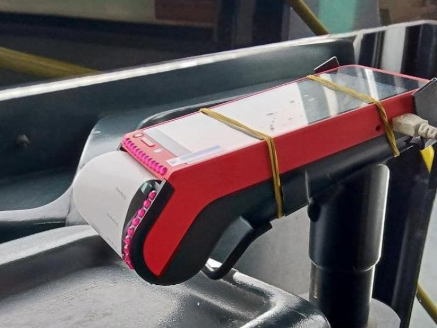 Воронежцев предупредили о неработающих терминалах в автобусах 