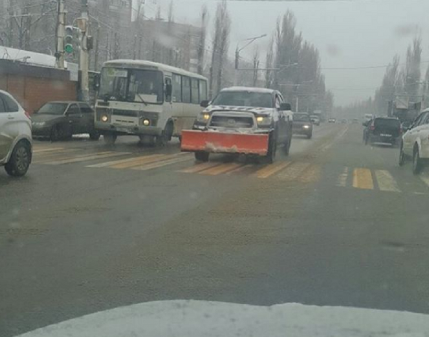 Японского монстра превратили в снегоуборщик в Воронеже 