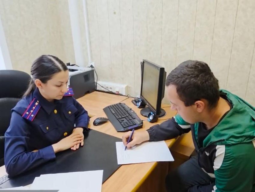 Сирота из Воронежской области спустя 8 лет получил ключи от дома