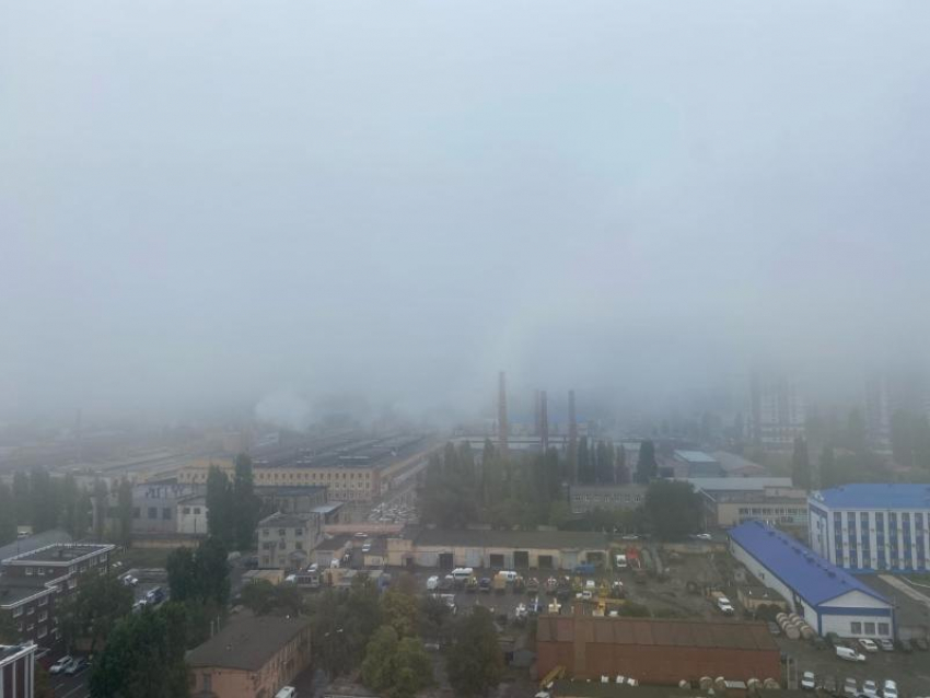 Густой туман накрыл Воронеж в начале рабочей недели 