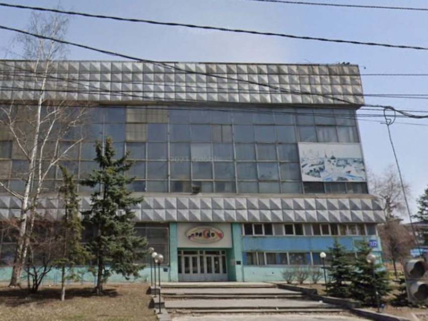 За 357 млн рублей вновь выставили на продажу бывший стеклотарный завод в Воронеже