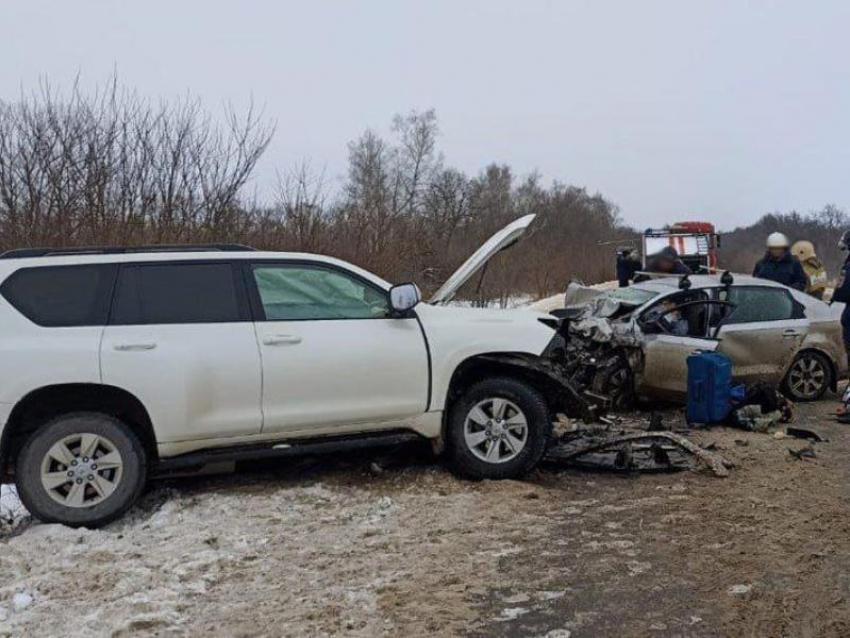 2 человека погибли и еще 3 пострадали в жестком ДТП на воронежской дороге