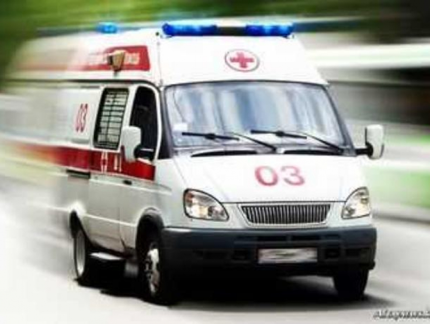 На скандальной воронежской развязке автобус столкнулся с Audi 80