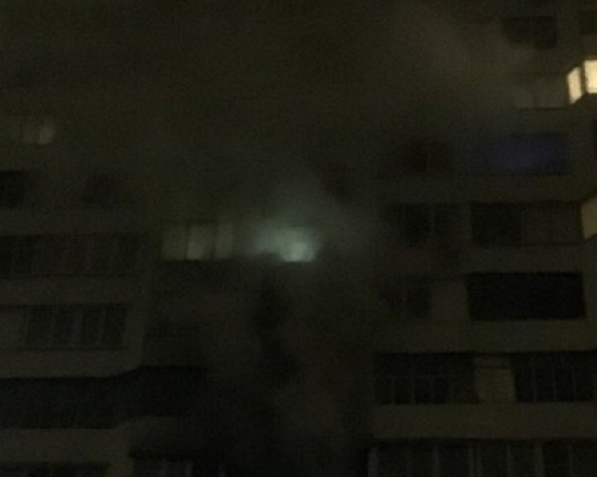 В Воронеже на Левом берегу горела квартира: пострадали люди