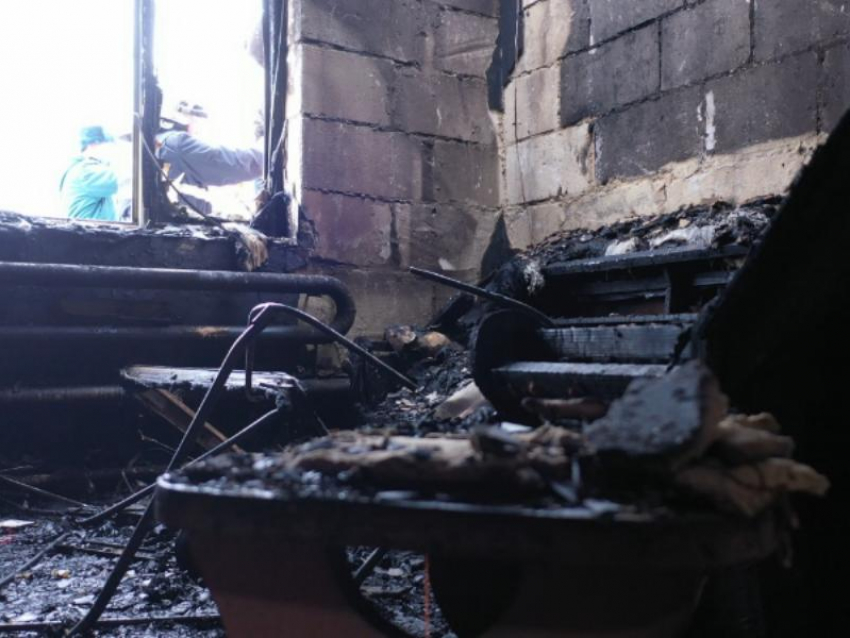 В воронежском совхозе сгорел жилой дом 