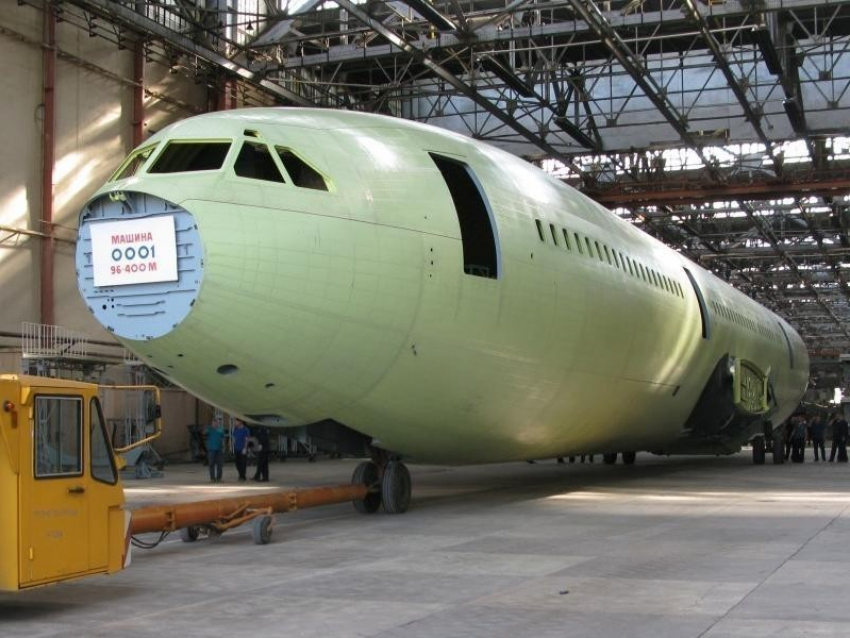 Стало известно, когда поднимется в воздух воронежский самолет Ил-96-400М