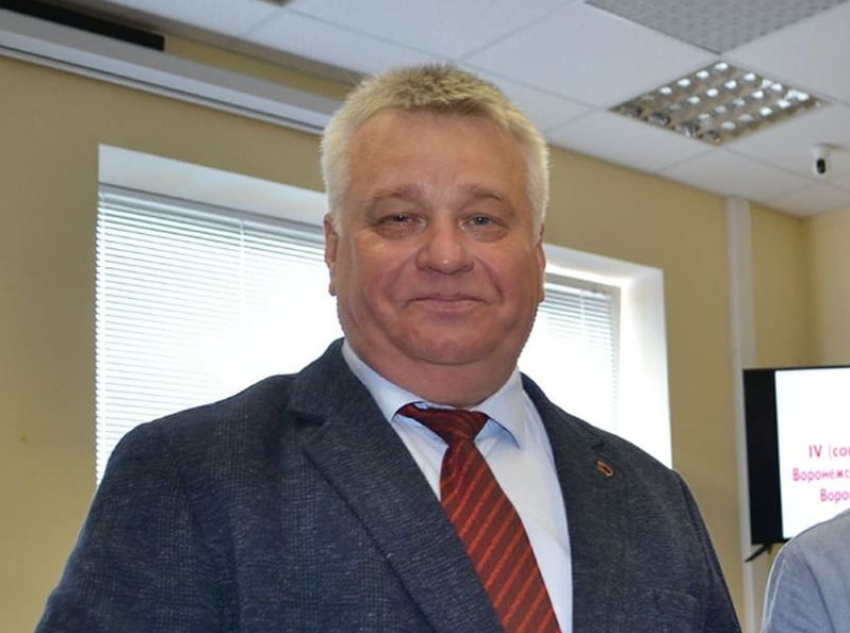 Главный воронежский коммунист Андрей Рогатнев отмечает 60-летний юбилей