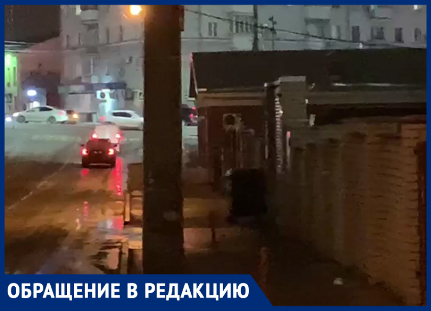 «Антисанитария, грязь и слив вонючих вод»: воронежцы сообщили о подтоплении центра города 