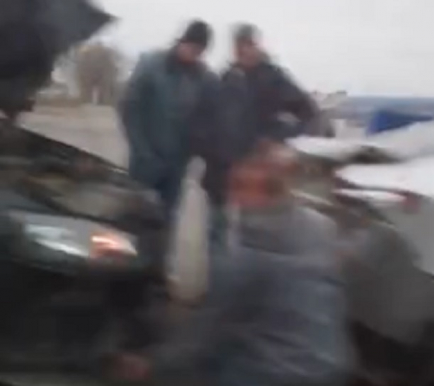 Аварию с участием 8 автомобилей сняли на видео в Воронеже 