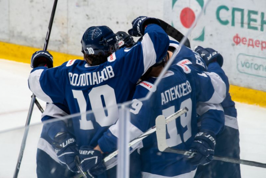 После назначения тренером Вячеслава Уваева воронежский «Буран» одержал первую победу