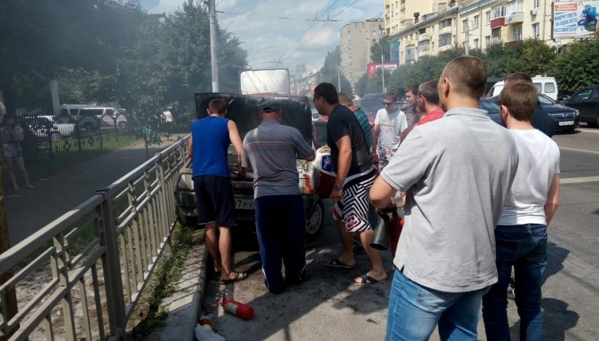Пожар на Московском проспекте в Воронеже попал на видео