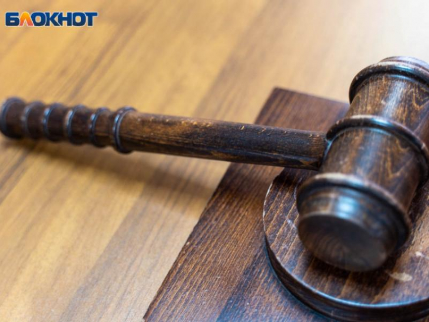 Воронежец попал на 4 тысячи из-за бейсболки с незаконным принтом