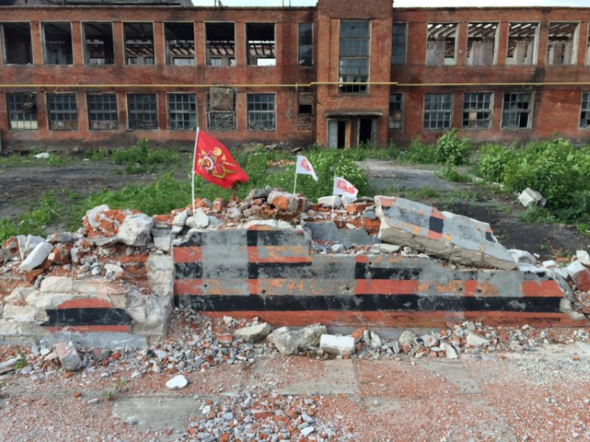 Воронежец сравнил разрушение памятника ВОВ на заводе Коминтерна с действиями фашистов