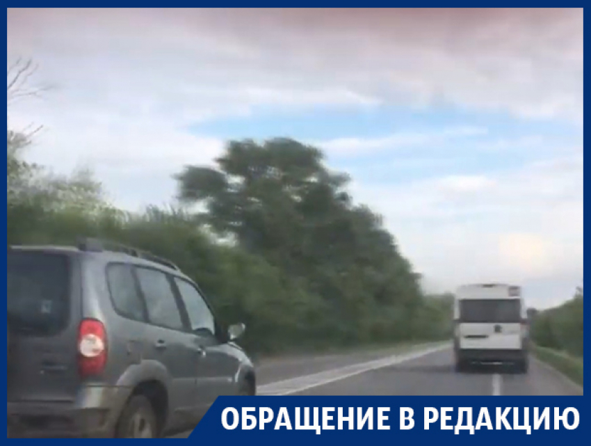 40 километров сплошной превратили в дорогу без правил под Воронежем