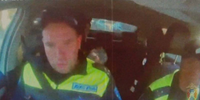 Видео спасения ребенка под эпичную музыку опубликовала воронежская полиция
