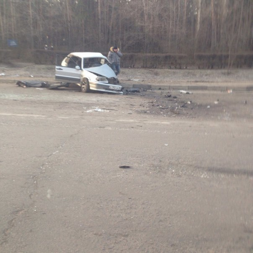 В Воронеже авария унесла жизнь 24-летнего водителя