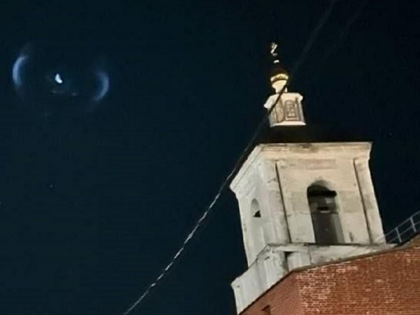 Облако-медуза образовалось в небе над Воронежем из-за запуска ракеты 